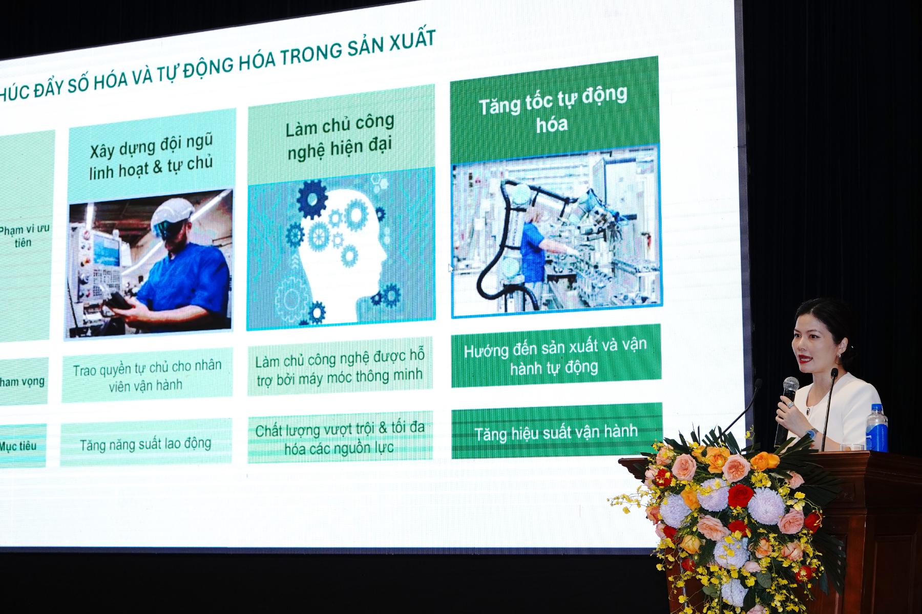 Bà Lê Thị Hoài Thương Giám đốc Đối ngoại Nestlé Việt Nam phát biểu tham luận về Ứng dụng khoa học công nghệ và chuyển đổi số trong ngành sữa  Triển lãm Quốc tế ngành Sữa 2026: Thúc đẩy đổi mới, nâng cao an toàn thực phẩm