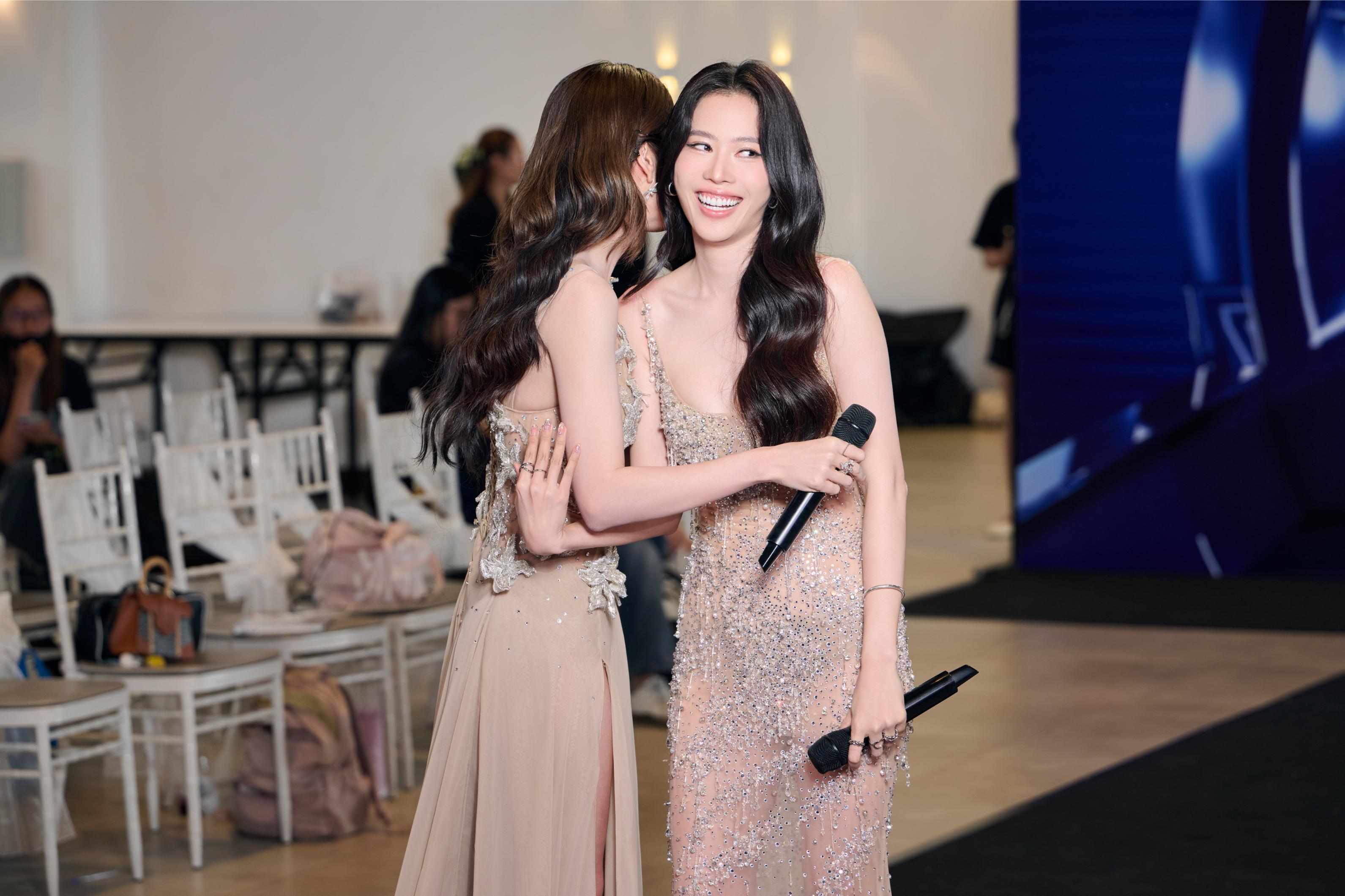 Nam Anh Nam Em 2 Nam Anh   Nam Em bùng nổ truyền thông khi sánh đôi dự thi Miss Cosmo TP.HCM 2026