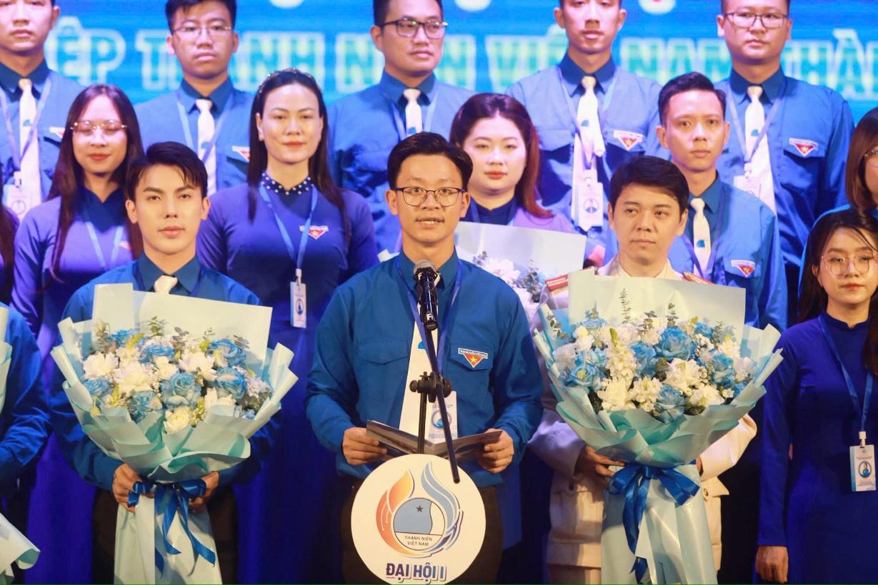 Phạm Duy Khánh 1 Đạo diễn Phạm Duy Khánh được bổ nhiệm Phó chủ tịch Hội Liên hiệp Thanh niên Việt Nam TP Hải Phòng