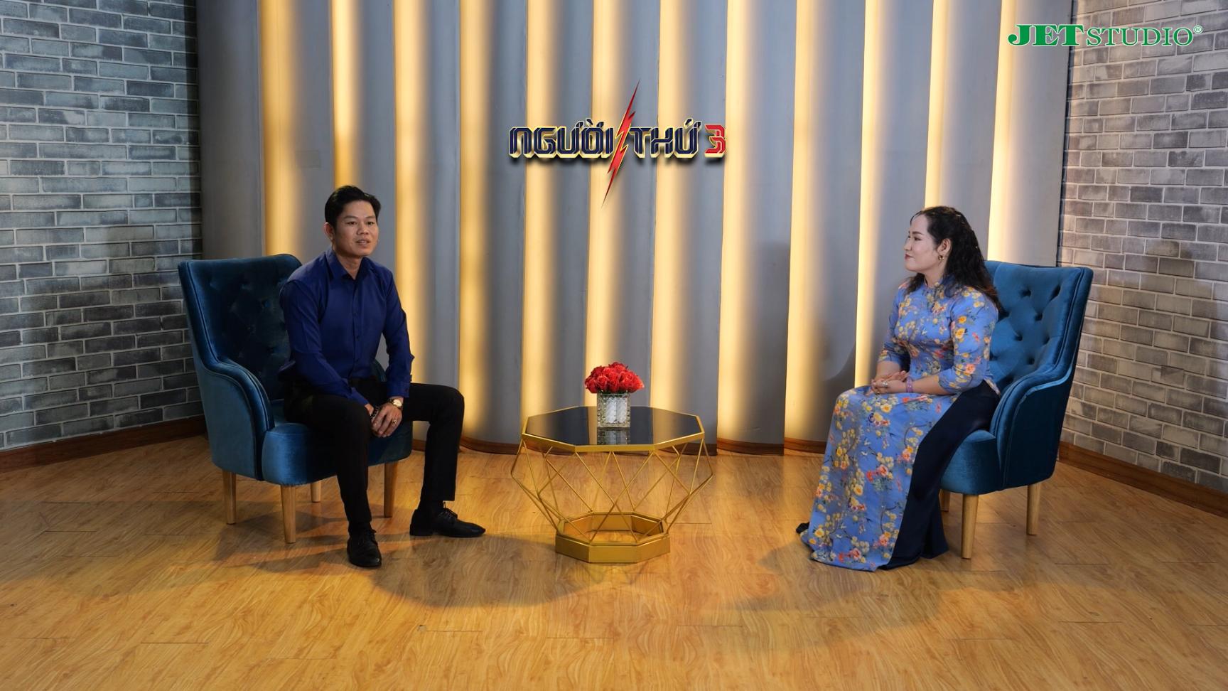 Tiến sĩ Tô Nhi A 2 Dì bị cháu ruột cầm dao đuổi khỏi nhà vì tranh chấp đất hương hỏa