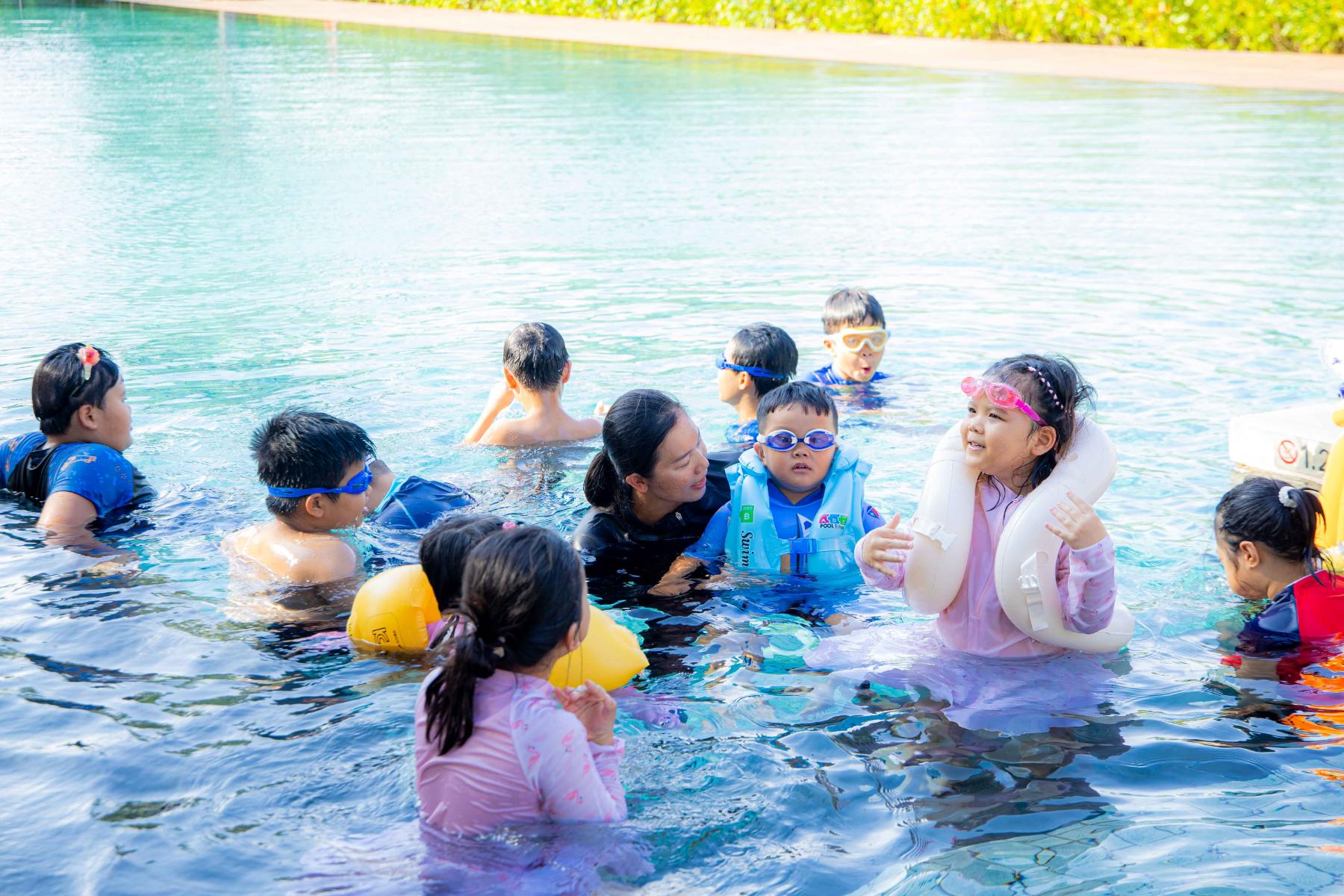 Alma Resort Cam Ranh 1 Alma Resort Cam Ranh mang đến “lớp học mùa hè” đặc biệt cùng kình ngư Ánh Viên