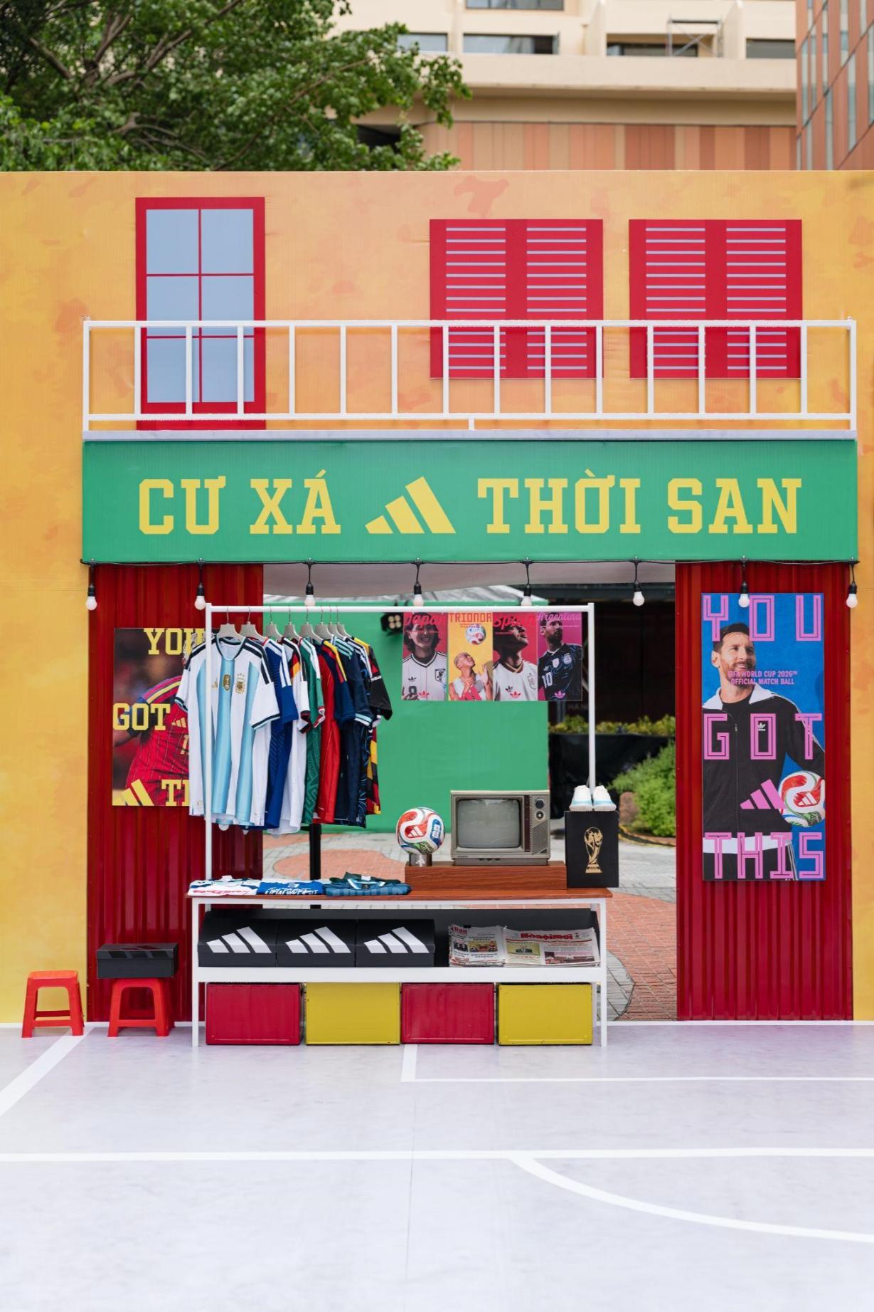 Cư Xá Thời San với loạt items được săn đón nhất của adidas trong BST FIFA World Cup 26™ adidas ra mắt Cư Xá adidas với không gian thể thao đường phố bùng nổ mùa World Cup 2026