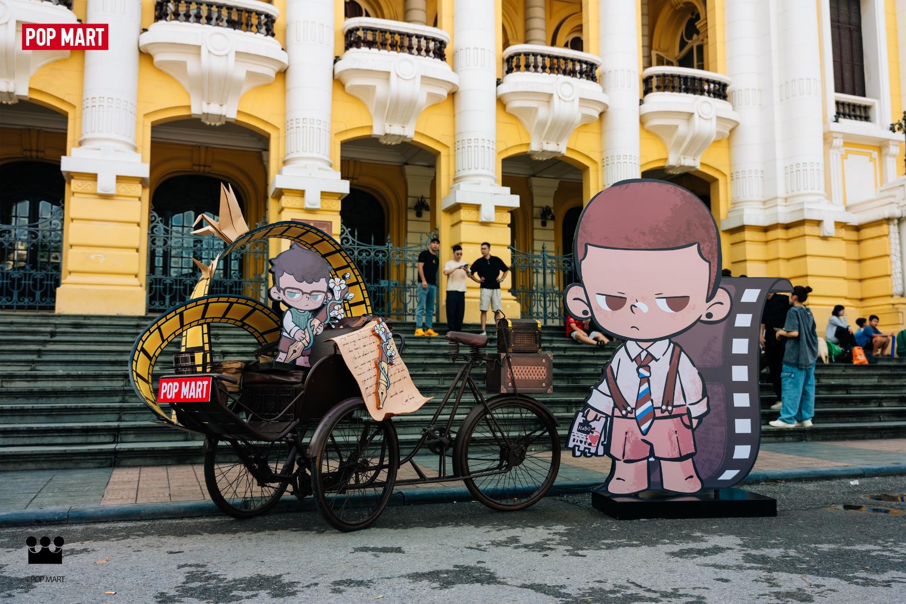 Chiếc xích lô KUBO bất ngờ xuất hiện tại Hà Nội, mở màn cuộc gặp gỡ giữa Artist BAO và fan Việt KUBO Love 2 Chiếc xích lô KUBO bất ngờ xuất hiện tại Hà Nội, mở màn cuộc gặp gỡ giữa Artist BAO và fan Việt
