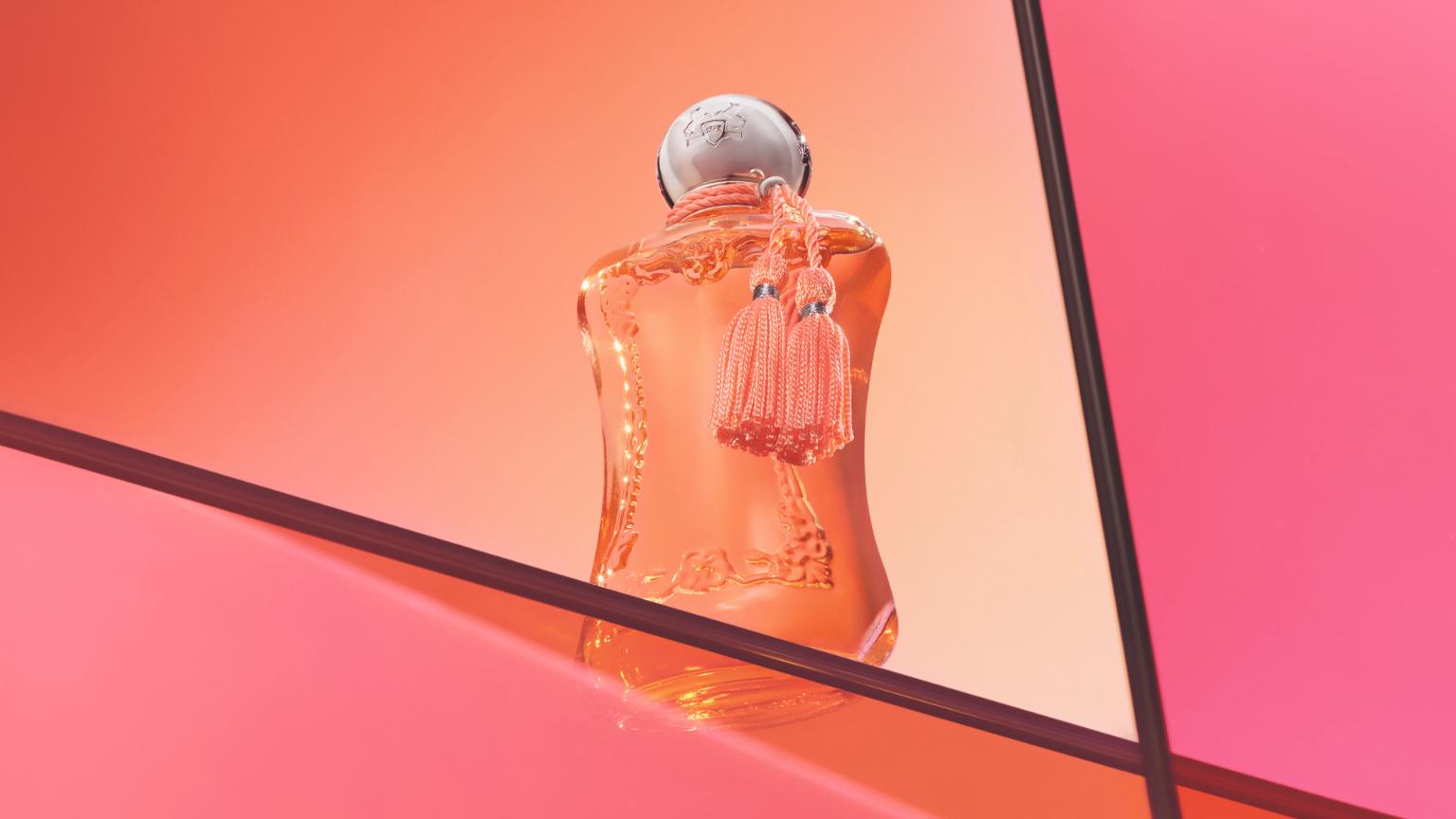 BANNER Athénaïs   Khi sự rạng rỡ được viết thành hương