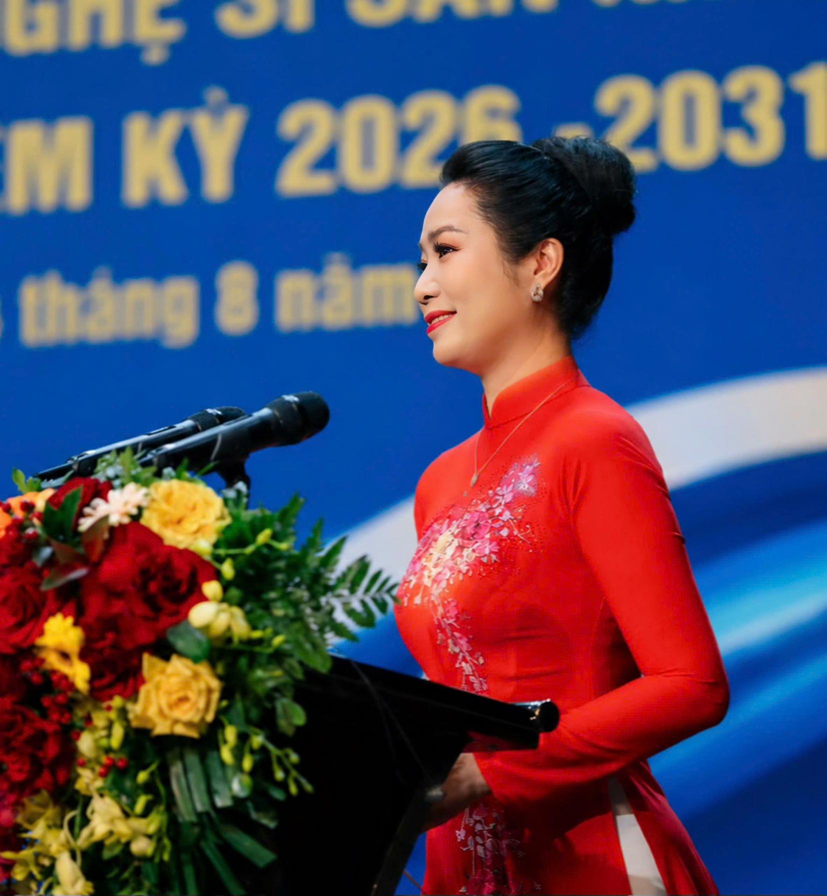 NSND Trịnh Kim Chi nhận chức vụ phó chủ tịch sân khấu Việt Nam 3 NSND Trịnh Kim Chi được bầu làm Phó Chủ tịch Hội Nghệ sĩ Sân khấu Việt Nam