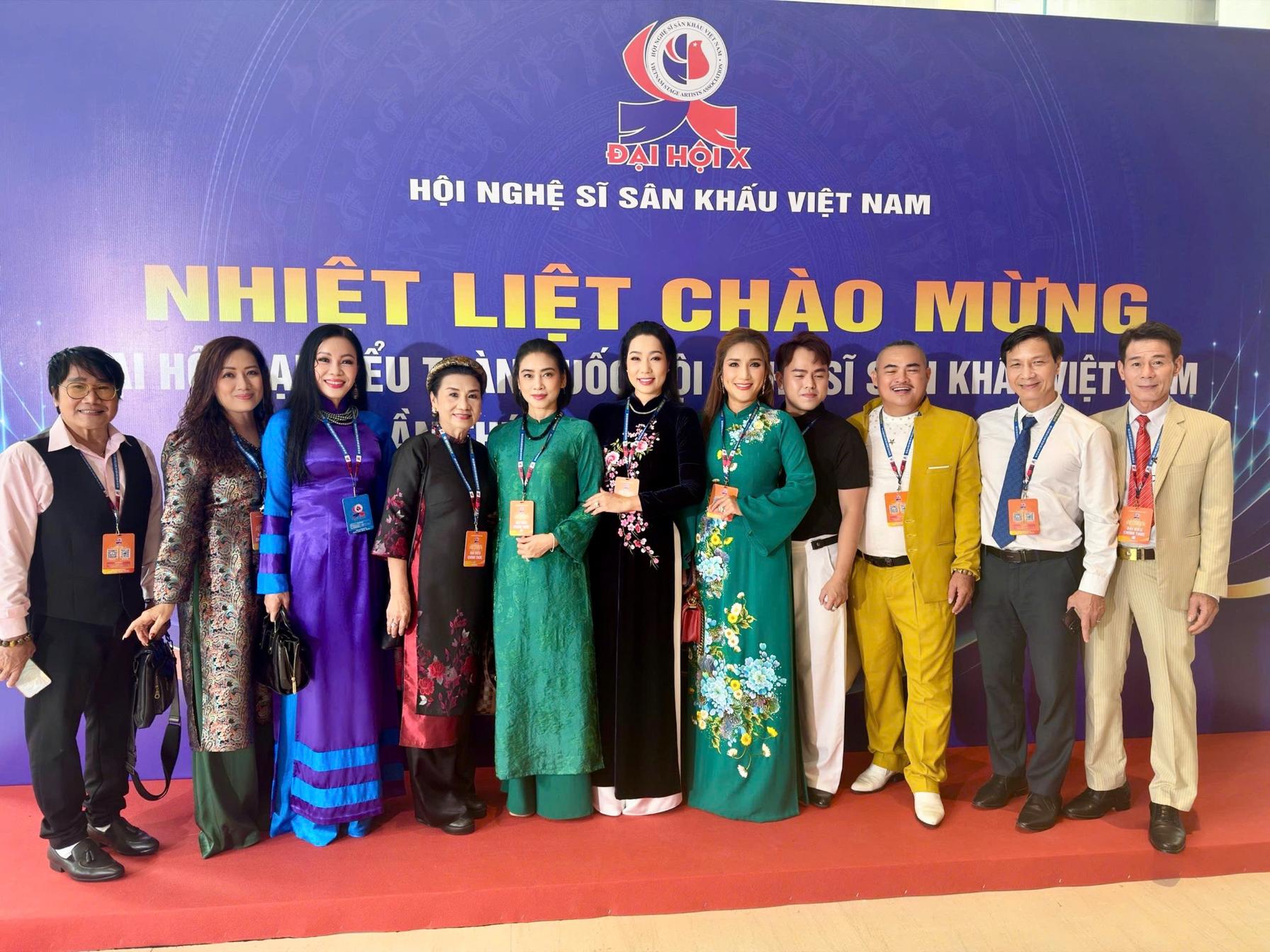 NSND Trịnh Kim Chi nhận chức vụ phó chủ tịch sân khấu Việt Nam 6 NSND Trịnh Kim Chi được bầu làm Phó Chủ tịch Hội Nghệ sĩ Sân khấu Việt Nam