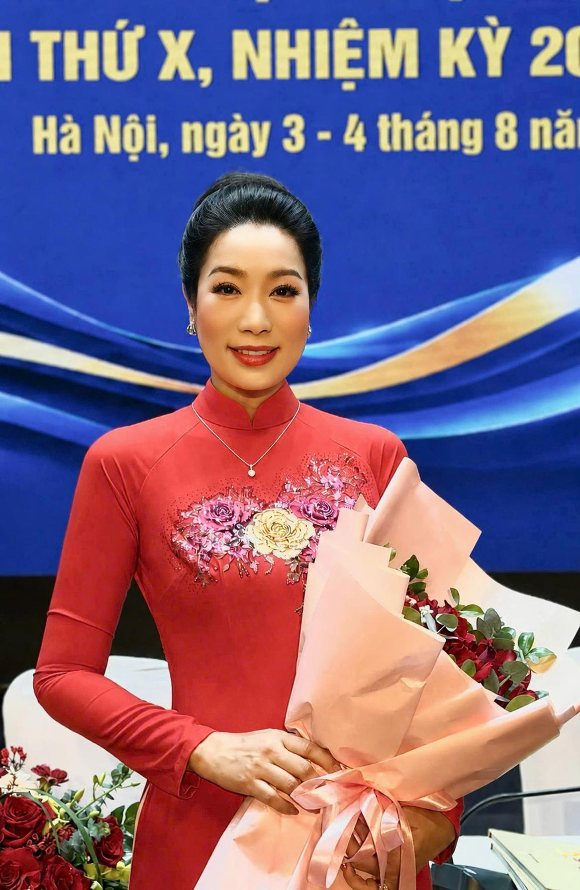NSND Trịnh Kim Chi nhận chức vụ phó chủ tịch sân khấu Việt Nam a 1 NSND Trịnh Kim Chi được bầu làm Phó Chủ tịch Hội Nghệ sĩ Sân khấu Việt Nam