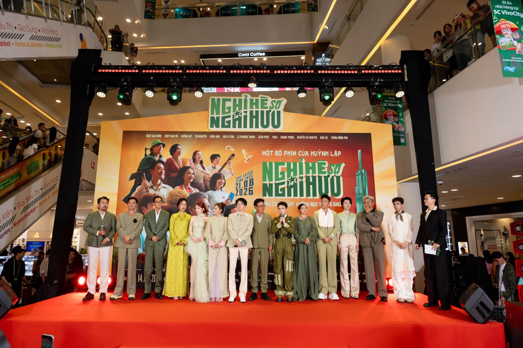 Nghỉ Hè Sợ Nghỉ Hưu 1 Nghỉ Hè Sợ Nghỉ Hưu bùng nổ cảm xúc trong ngày đầu công chiếu tại TP.HCM