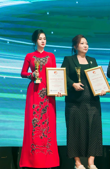 Nguyễn Như Thủy Tiên 3 Nữ hoàng Nguyễn Như Thủy Tiên được vinh danh tại Sao Vàng Doanh Nhân Quốc Gia 2026