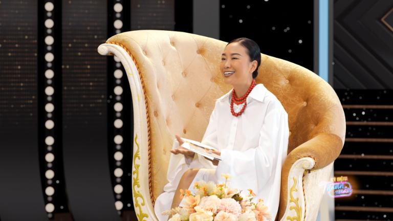 CA SĨ ĐOAN TRANG Ca sĩ Đoan Trang hé lộ kỷ vật ảnh cưới 14 năm và hành trình hôn nhân viên mãn