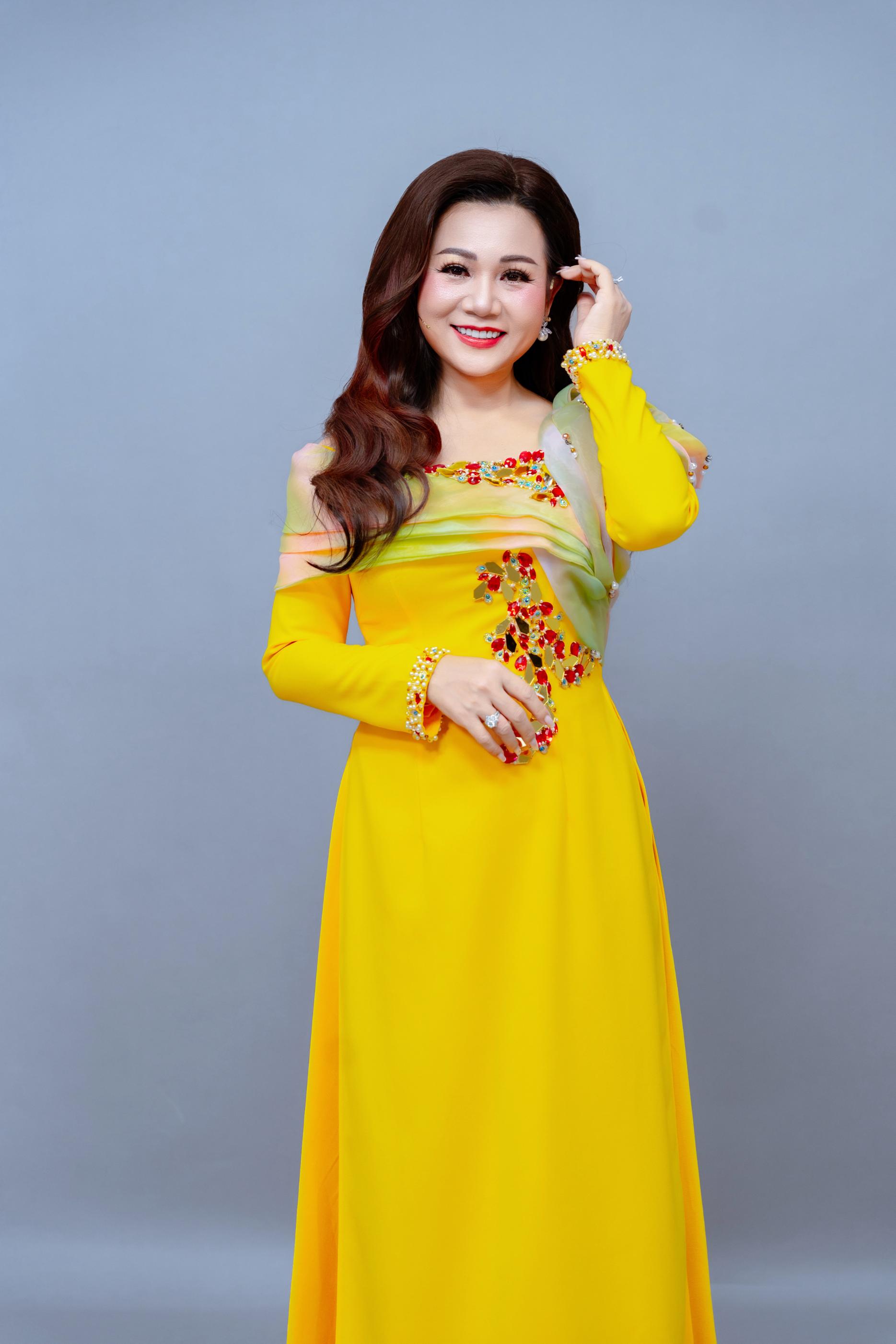 DSC01076 Nữ ca sĩ nổi tiếng với “Duyên phận” tiết lộ đi hát từ năm 10 tuổi
