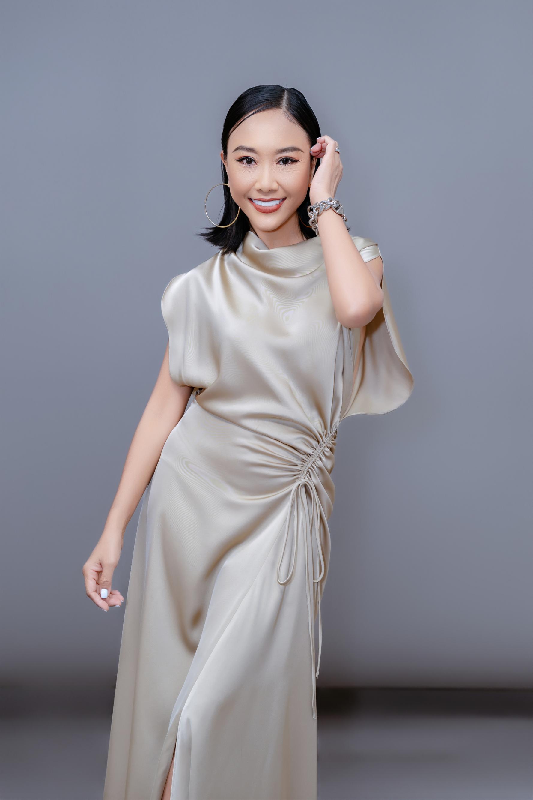 DSC03118 Ca sĩ Đoan Trang hé lộ kỷ vật ảnh cưới 14 năm và hành trình hôn nhân viên mãn