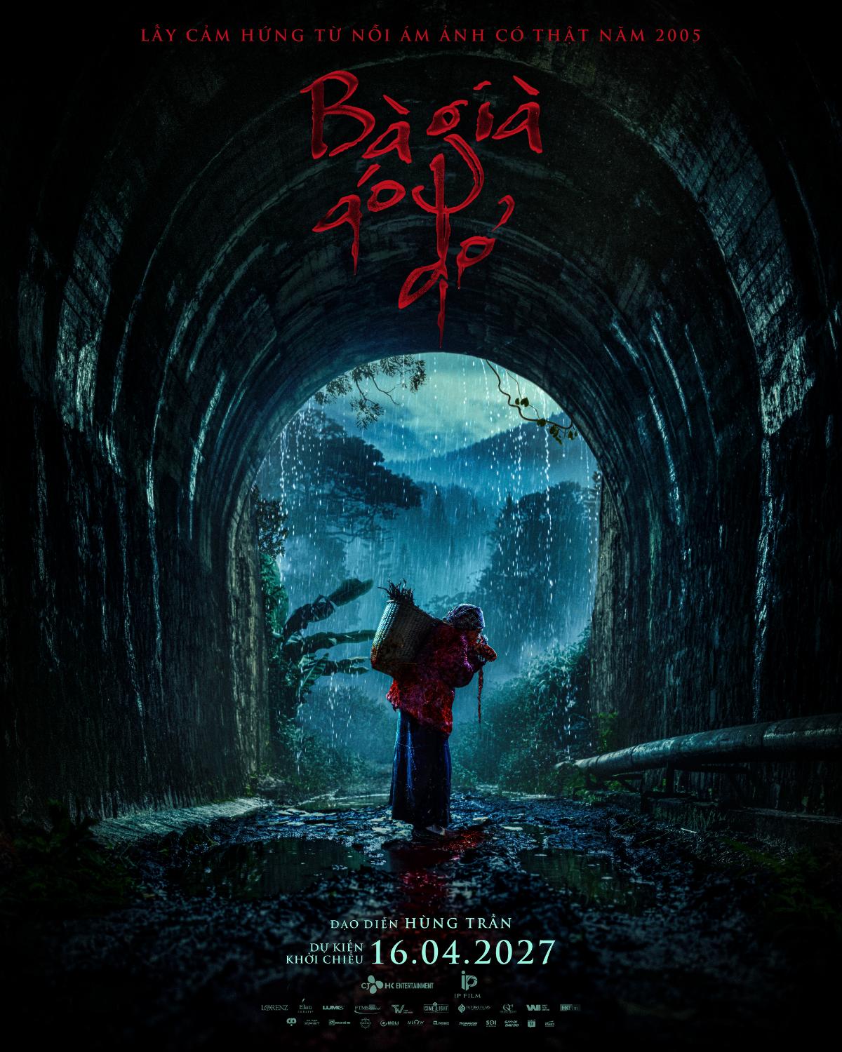 Đạo diễn Lầu Chú Hoả tái xuất với phim kinh dị mới mang tên Bà Già Áo Đỏ First Look BGAD social 1 Đạo diễn Lầu Chú Hoả tái xuất với phim kinh dị mới mang tên Bà Già Áo Đỏ